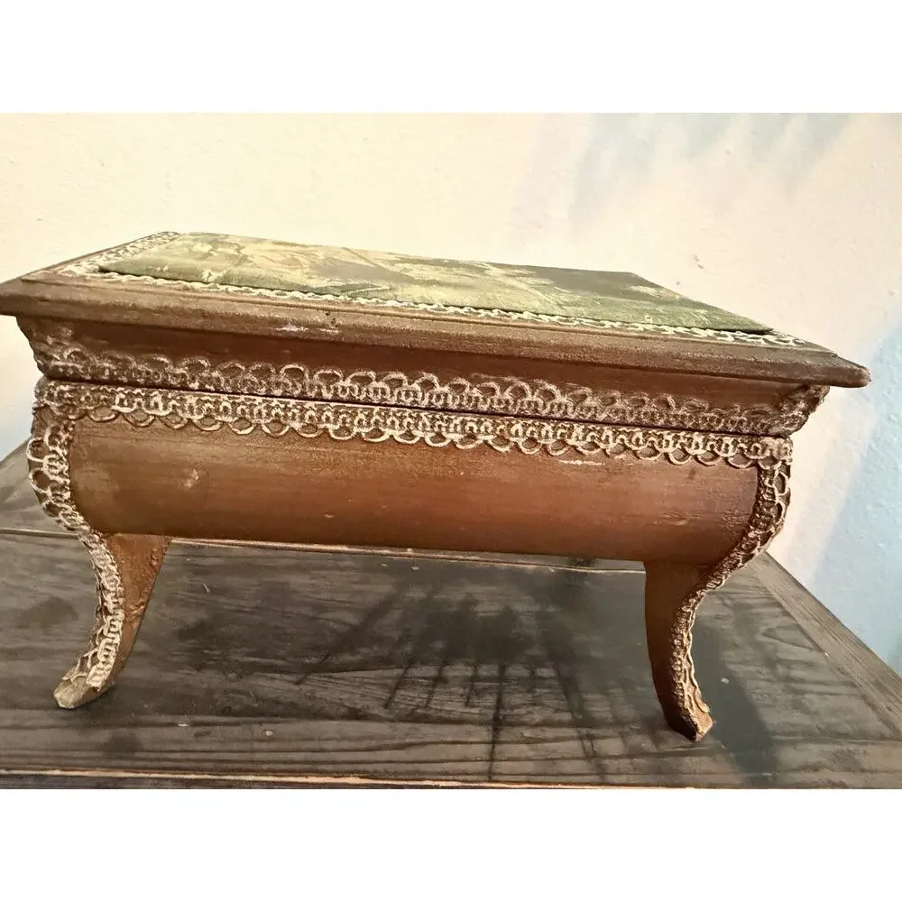 Vintage L Gambor Twinkle Toes Footed Jewelry Music Box Made in Japan